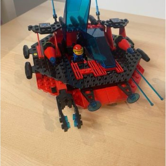 SOLD Vintage Lego Space: Saucer Centurion Set 6939 - Picture 3 of 4